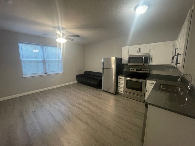 Interior Photo - Grant Street Lofts