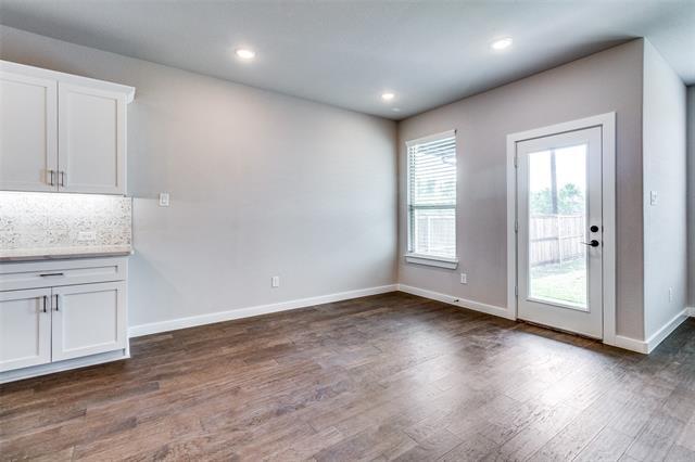 Building Photo - 3808 Clara Dr