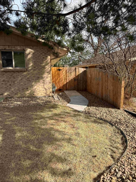 Building Photo - 5868 Newcombe Ct