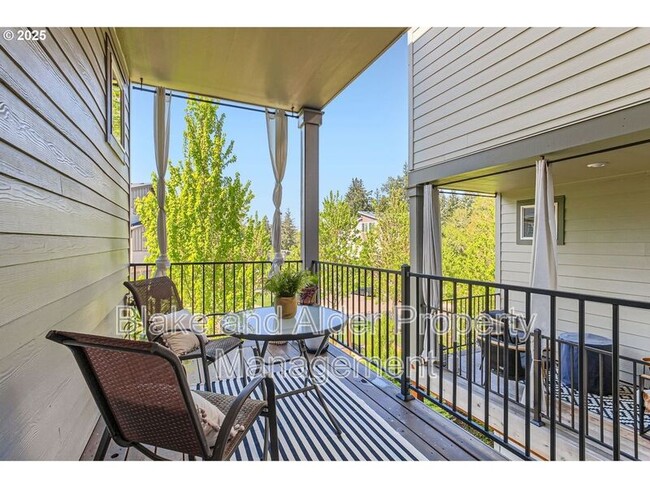 Building Photo - 12357 SE Goali Ct