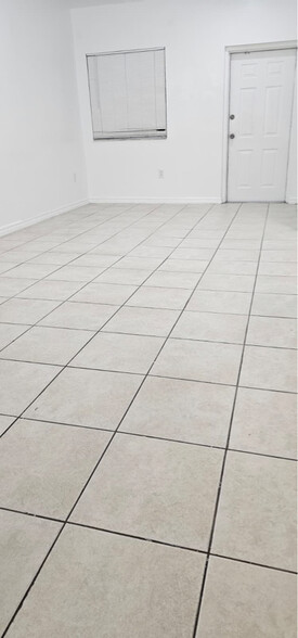 Building Photo - 1270 SE 27th St