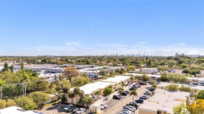 Building Photo - 4550 SW 68th Ct Cir