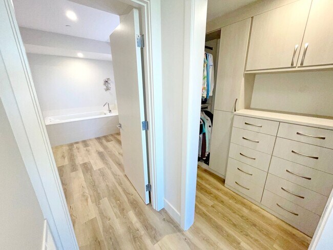 Building Photo - Luxury 3-Bedroom Townhome in Wailea’s Excl...