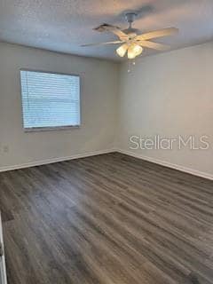 Building Photo - 1701 Avoca Dr