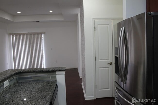 Building Photo - 446 Micali Way