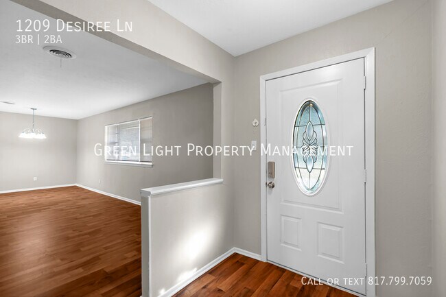 Primary Photo - 1209 Desiree Ln