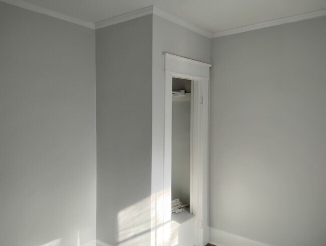 Building Photo - Maryland Ave