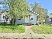 Building Photo - 816 S 34th St
