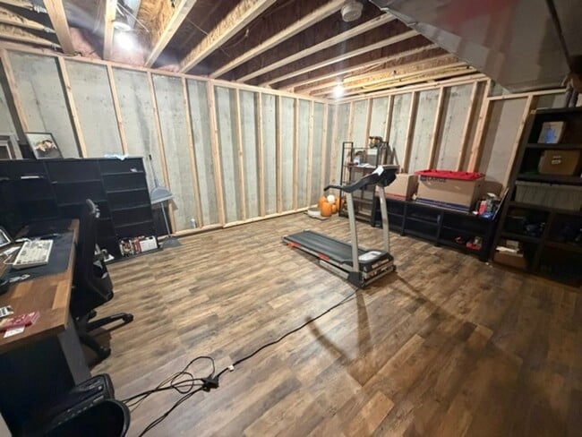 Building Photo - 230 Carina Cir