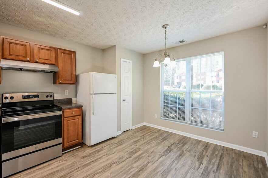 Building Photo - 3915 Waldrop Ln