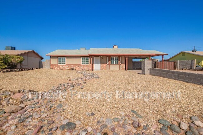 Primary Photo - 429 N Merrill Rd
