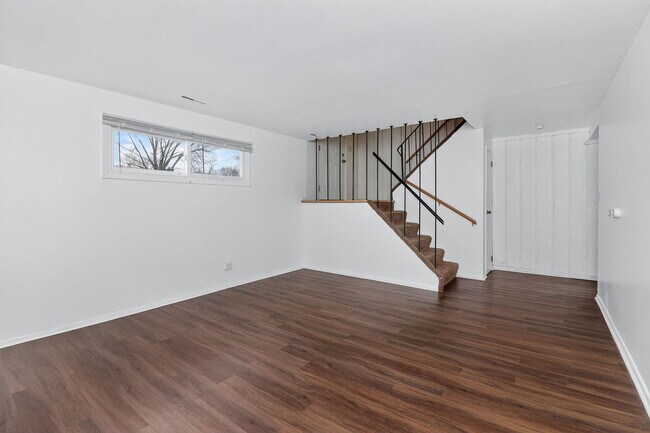 Building Photo - 1319 Highland Ave