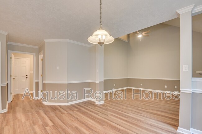 Building Photo - 7640 Pleasantville Way