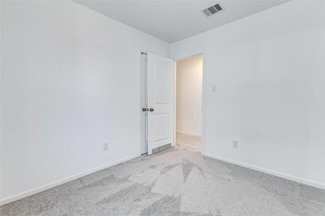 Building Photo - 21555 Carosella Dr