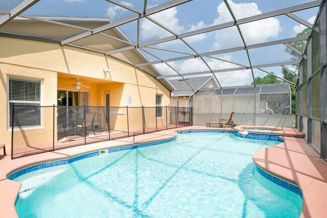 Building Photo - 2178 Royal Ridge Dr