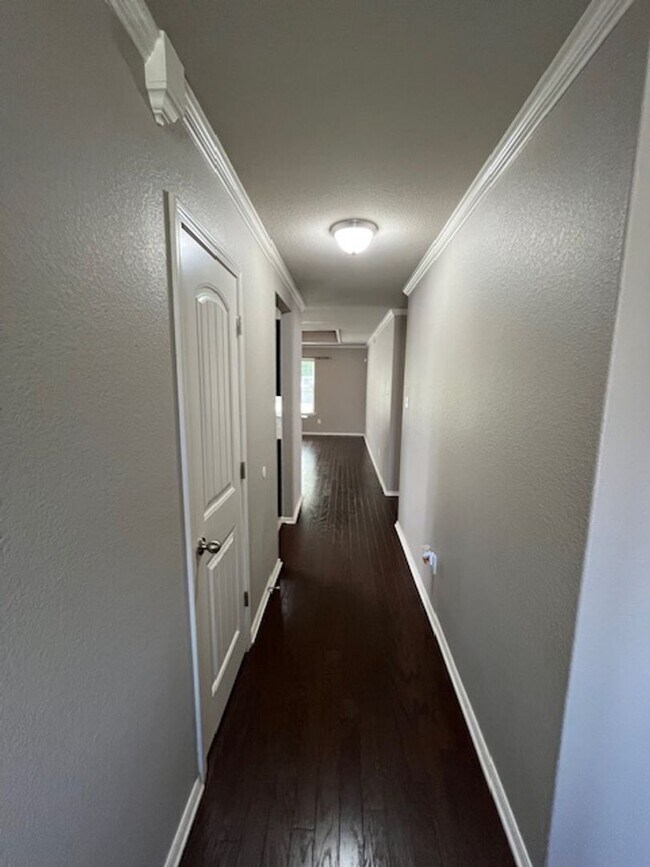 Building Photo - 2720 Brighton Pl