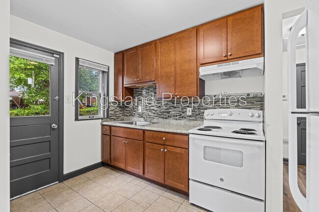 Building Photo - 9169 Newby St