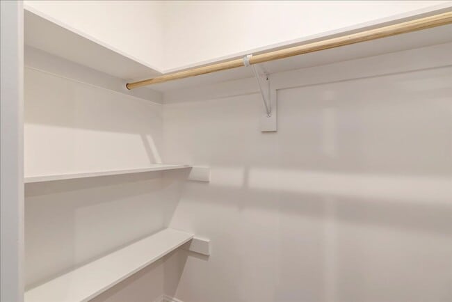 Building Photo - Cherfran Townhomes: Luxury Living in the Heart of South Hill