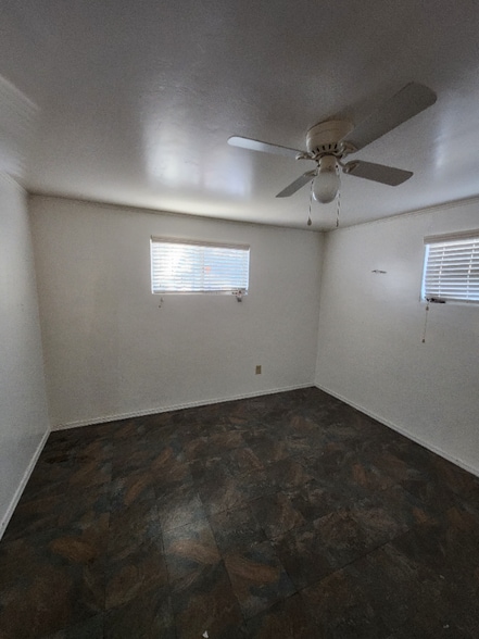 Building Photo - 1635 N Arcadia Ave