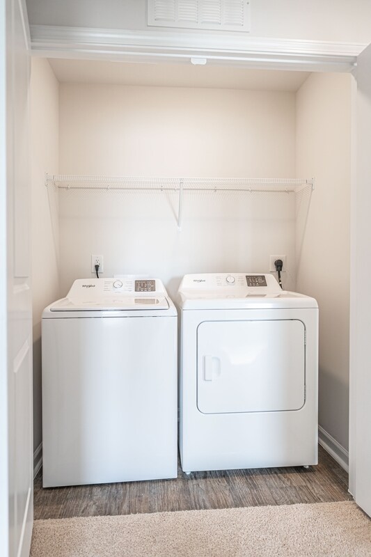 Building Photo - 205 1st St