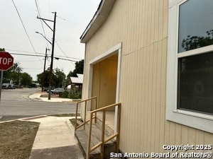 Building Photo - 220 N Pinto St