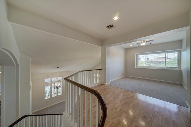 Building Photo - 6410 E Carolina Dr