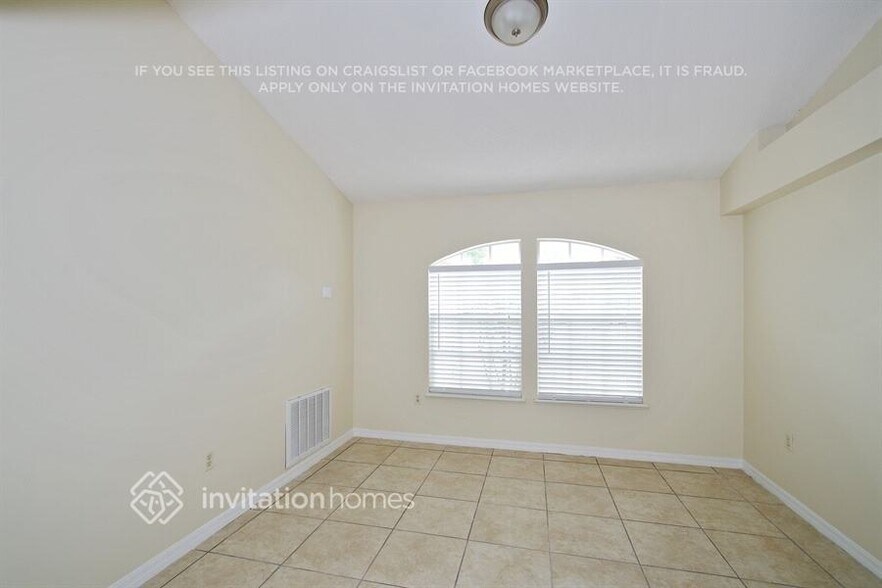Building Photo - 3214 Glenmeadow Terrace