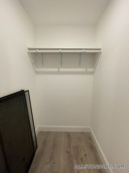 Building Photo - 1028 Commonwealth Ave