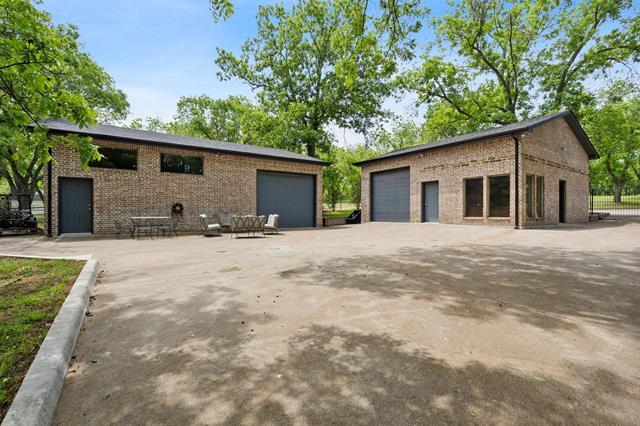 Building Photo - 8709 Claremont Dr