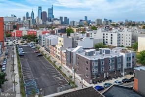 Building Photo - 1434 Parrish St