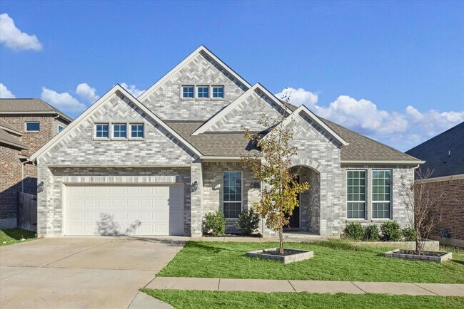 Primary Photo - 623 Baretta Loop