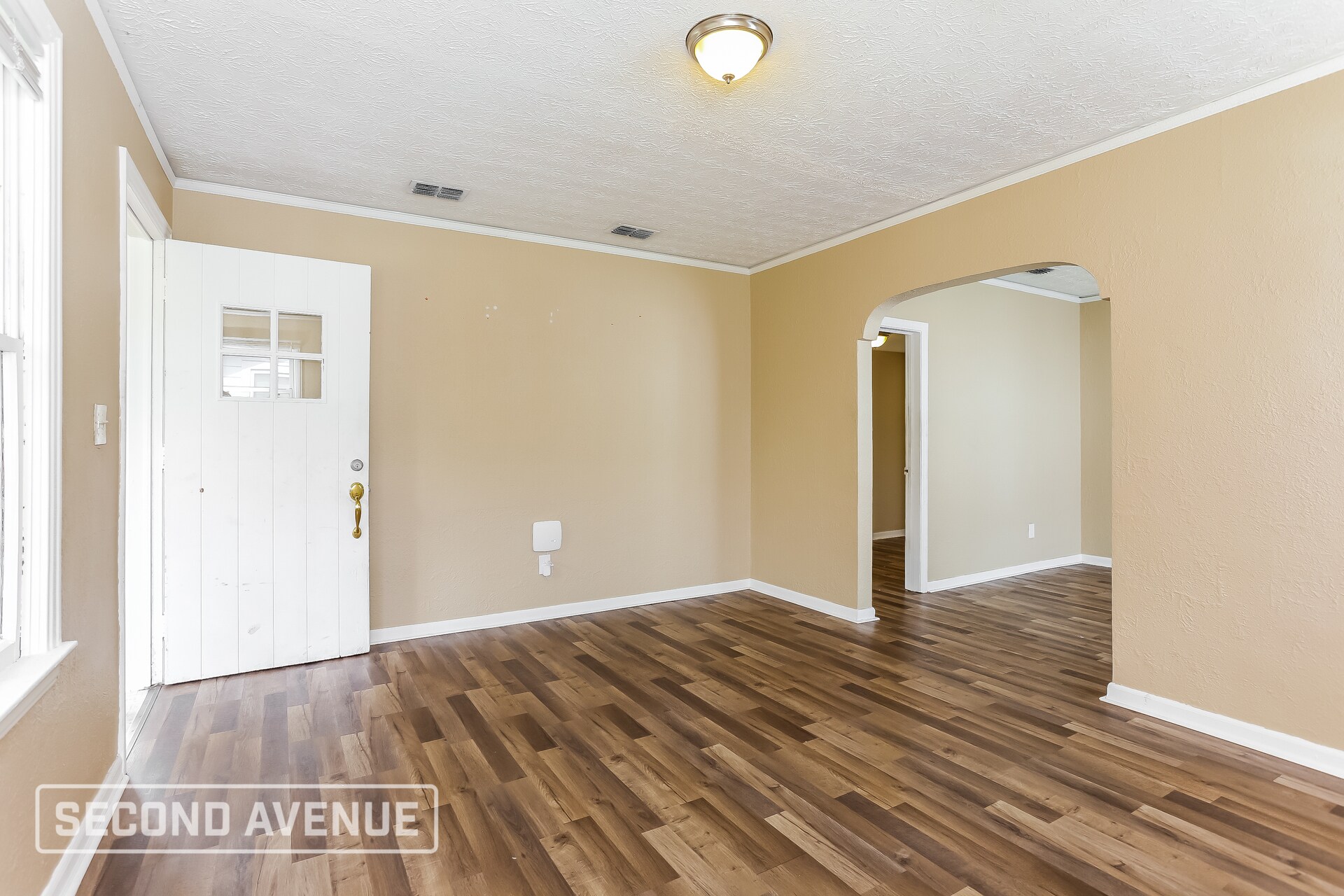 Building Photo - 7048 Alpine St