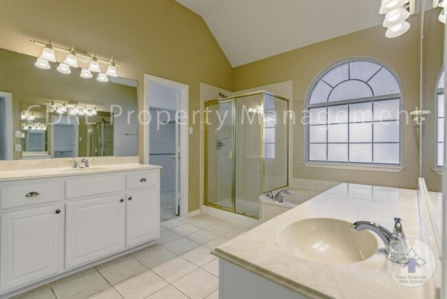 Building Photo - 1211 Limestone Creek Dr