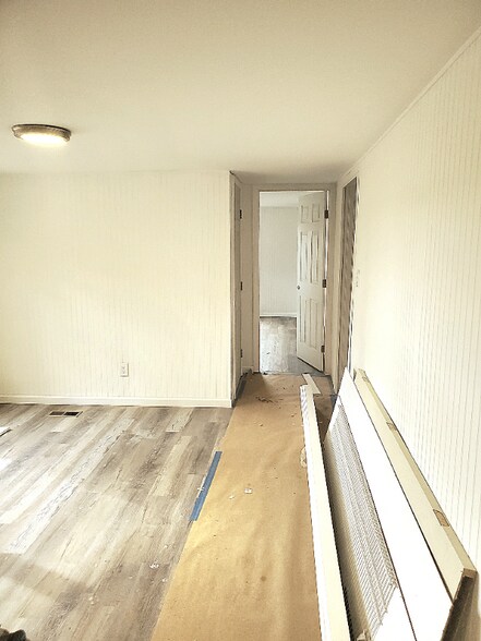Building Photo - 5103 Davis Cir