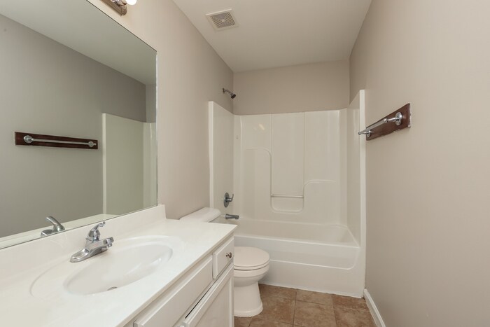 Building Photo - 100 Amos Springs Way