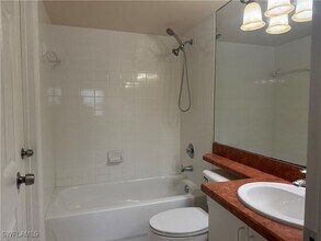 Building Photo - 8940 Colonnades Ct E