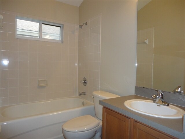 Building Photo - 2606 Silvermoss Dr
