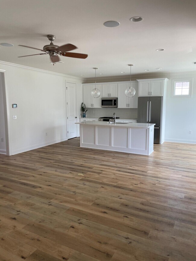 Building Photo - 263 Windrow Way