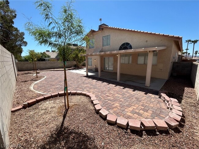 Building Photo - 2514 Quail Canyon Ave