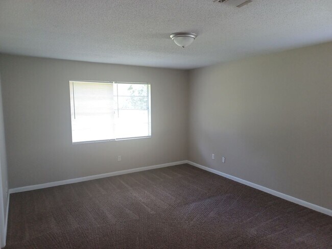 Building Photo - 120 Glenn Bryant Rd