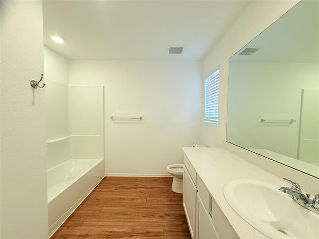 Building Photo - 6310 Barrington Clf Trl
