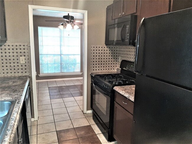 Building Photo - Charming 3-Bedroom, 2-Bath Home in Eastern...
