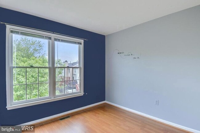 Building Photo - 46879 Trumpet Cir