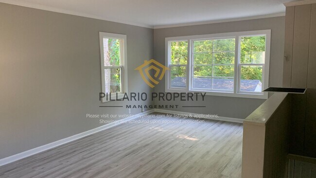 Building Photo - Newly Updated, 4 Bedroom  2 Bathroom Home ...