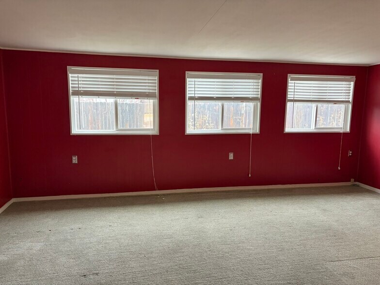 Sun Room - 2545 Teller St