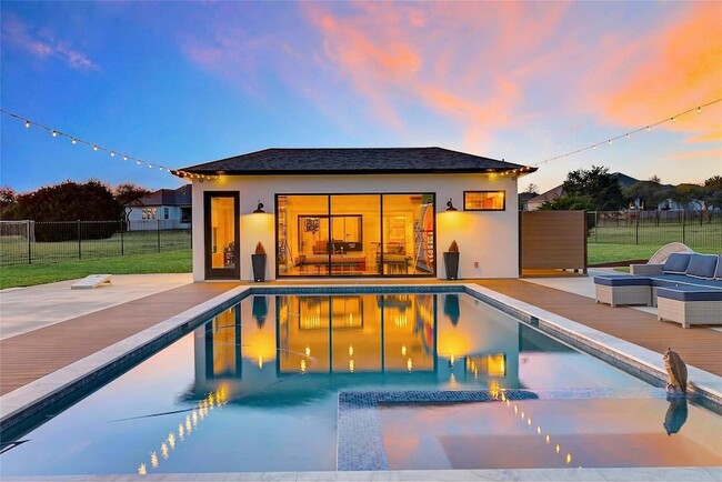 Building Photo - 404 Prairie Clover Dr