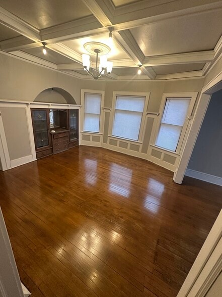 Building Photo - 1450 N 48th St