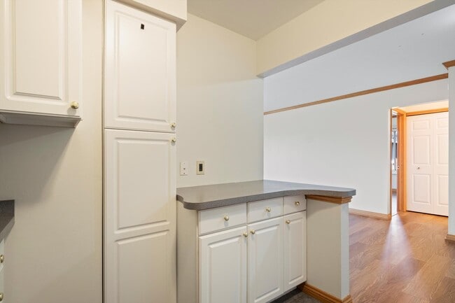 Building Photo - 29516 Bobrich St