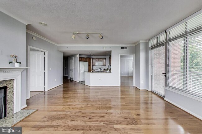 Building Photo - 4480 Market Commons Dr