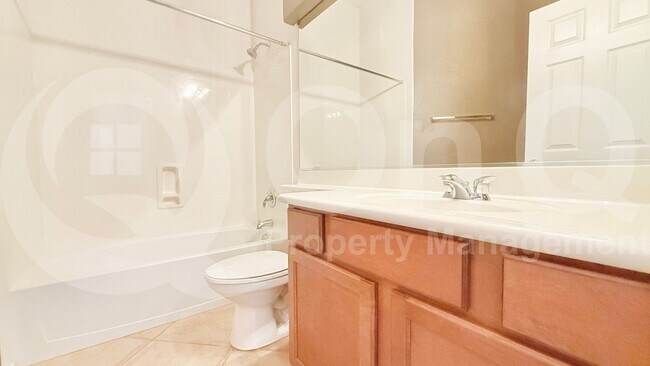 Building Photo - 3027 W Cottonwood Ln